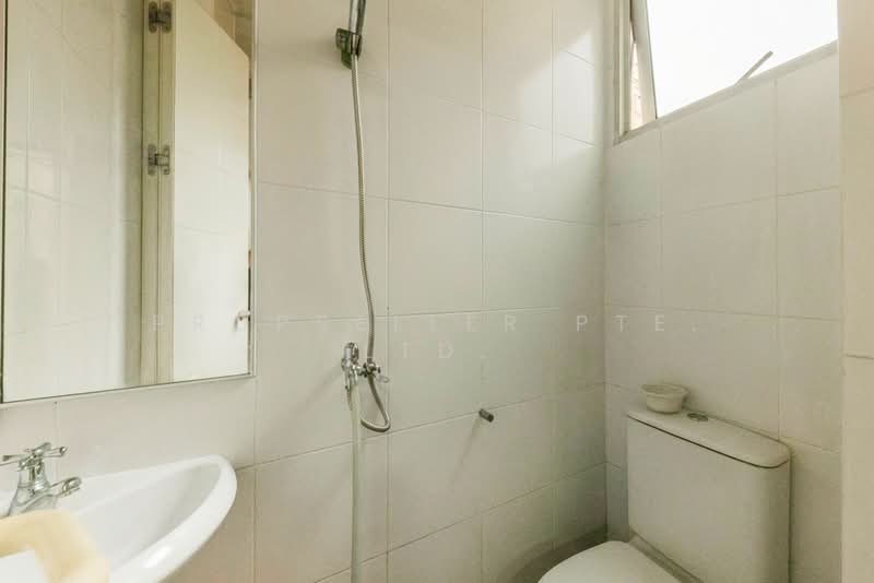 The Sensoria, 1 Jalan Ulu Sembawang, 3 Bedrooms, 1,270 sqft, Condominium For Sale, by Warren Chan, 500103062 - Bathroom - PropertyGuru.com.sg