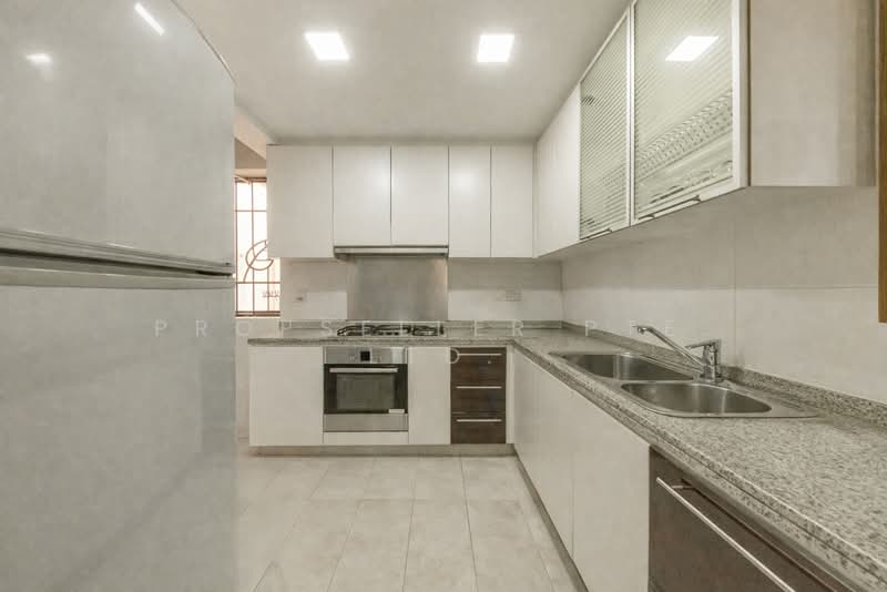 The Sensoria, 1 Jalan Ulu Sembawang, 3 Bedrooms, 1,270 sqft, Condominium For Sale, by Warren Chan, 500103062 - Kitchen - PropertyGuru.com.sg