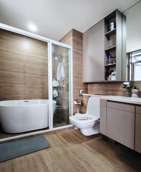 Rivercove Residences EC, 38 Anchorvale Ln, 3 Bedrooms, 958 sqft, Executive Condominium For Sale, by Phyllis Koh 郭艾廷, 500103063 - Bathroom - PropertyGuru.com.sg