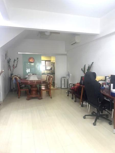 2 Storey Renovated Terrace House in the heart of Katong, No west sun, Stroll to amenities, Renovated, East Coast / Marine Parade, 4 Bedrooms, 2,500 sqft, Terraced House For Sale, by Stephanie Tok, 500103072 - Dining Room - PropertyGuru.com.sg