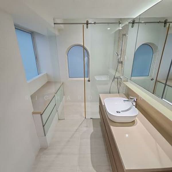 Chancery Court, 36E Dunearn Road, 3 Bedrooms, 2,271 sqft, Condominium For Rent, by Richard Then, 500103079 - Bathroom - PropertyGuru.com.sg
