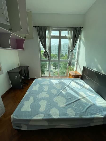 Avila Gardens, 11 Flora Road, 3 Bedrooms, 1,324 sqft, Condominium For Rent, by Raja Sekhara, 500103087 - Bedroom - PropertyGuru.com.sg