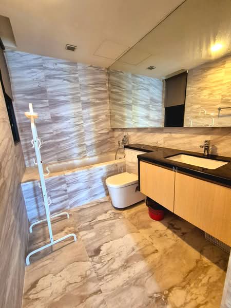 The Arte, 23 Jalan Raja Udang, 2 Bedrooms, 1,055 sqft, Condominium For Rent, by Damien Tan, 500103094 - Bathroom - PropertyGuru.com.sg