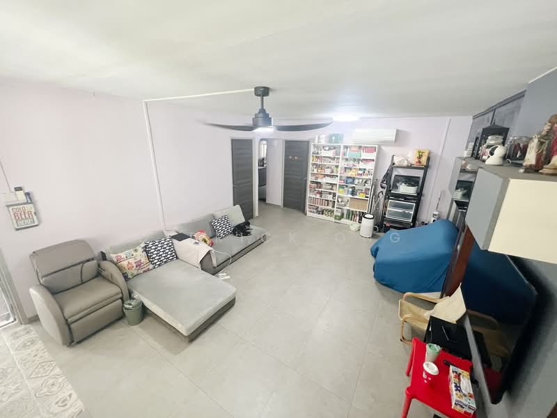 250 Tampines Street 21, 250 Tampines Street 21, Room Rental, 200 sqft, HDB Flat For Rent, by Derrick Ong, 500103095 - Living Room - PropertyGuru.com.sg