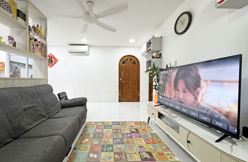 548 Serangoon North Avenue 3, 548 Serangoon North Avenue 3, 3 Bedrooms, 1,076 sqft, HDB Flat For Sale, by Calvin Wang, 500103104 - Living Room - PropertyGuru.com.sg