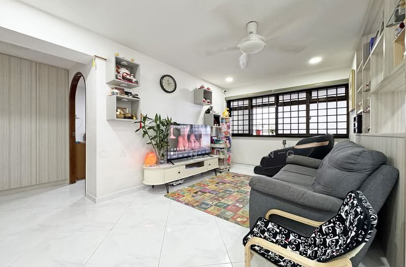 548 Serangoon North Avenue 3, 548 Serangoon North Avenue 3, 3 Bedrooms, 1,076 sqft, HDB Flat For Sale, by Calvin Wang, 500103104 - Living Room - PropertyGuru.com.sg