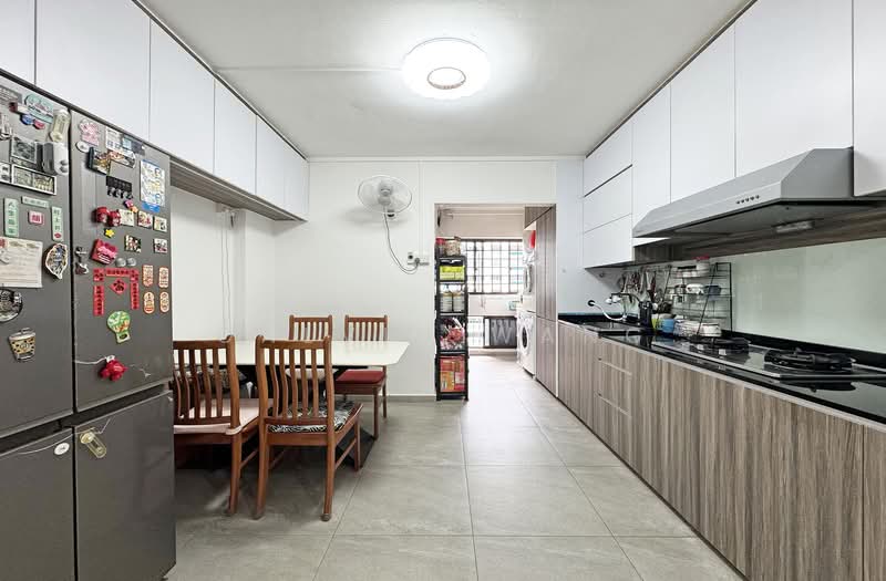 548 Serangoon North Avenue 3, 548 Serangoon North Avenue 3, 3 Bedrooms, 1,076 sqft, HDB Flat For Sale, by Calvin Wang, 500103104 - Kitchen - PropertyGuru.com.sg