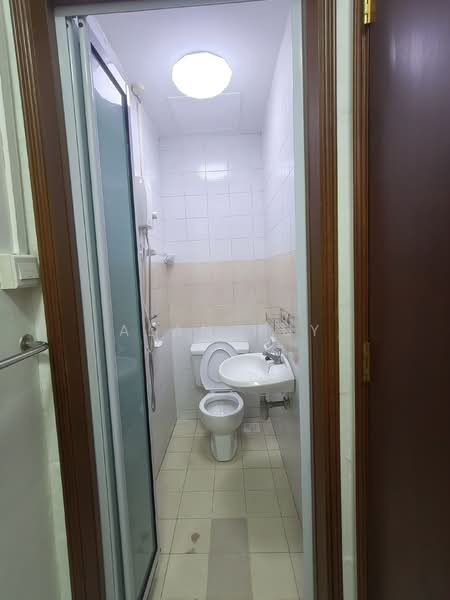 Dover Parkview, 30 Dover Rise, Room Rental, 200 sqft, Condominium For Rent, by Alan Huy, 500103106 - Bathroom - PropertyGuru.com.sg