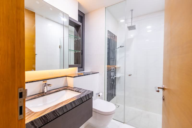 Marina One Residences, 21 Marina Way, 2 Bedrooms, 1,119 sqft, Condominium For Rent, by William Tan, 500103109 - Bathroom - PropertyGuru.com.sg