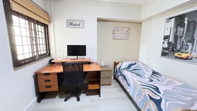 6-8 months lease at Blk 135, Rivervale Street, Rivervale street, 3 Bedrooms, 1,527 sqft, HDB Flat For Rent, by J J Tan, 500103117 - Bedroom/ Study room - PropertyGuru.com.sg