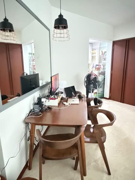 Edelweiss Park Condo, 90 Flora Road, 2 Bedrooms, 947 sqft, Condominium For Rent, by Eric Lim, 500103119 - Study - PropertyGuru.com.sg