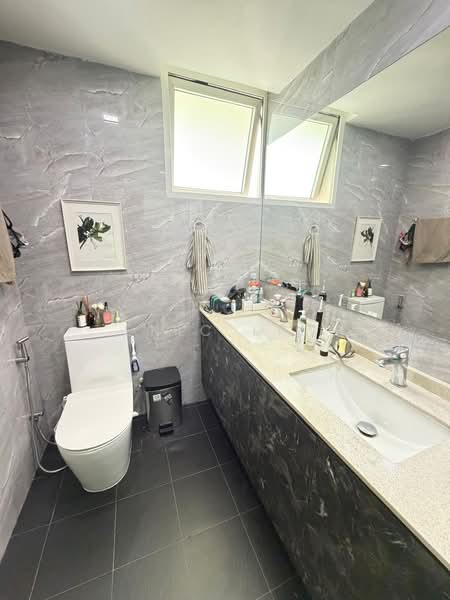 Edelweiss Park Condo, 90 Flora Road, 2 Bedrooms, 947 sqft, Condominium For Rent, by Eric Lim, 500103119 - Bathroom - PropertyGuru.com.sg