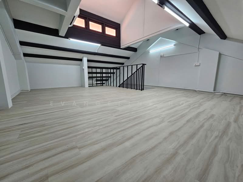 Geylang Road - Renovated L3 Shophouse, , 1,500 sqft, Office For Rent, by Evangeline Ho, 500103124 - Mezzanine Room - Mezz space - CommercialGuru.com.sg