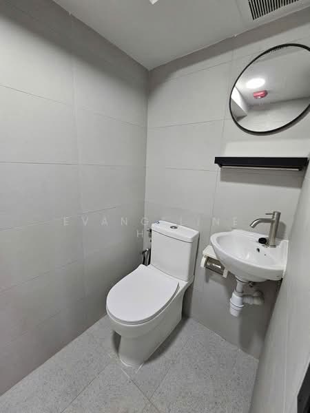 Geylang Road - Renovated L3 Shophouse, , 1,500 sqft, Office For Rent, by Evangeline Ho, 500103124 - Bathroom - CommercialGuru.com.sg