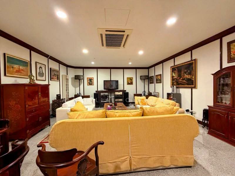 ATTRACTIVE $15XX PSF ⭐️ CHARMING CHESTNUT GCBA ⭐️ HIGH CEILINGS ⭐️ 28M FRONTAGE ☎️ PAM 90228600, CHESTNUT, 6 Bedrooms, 8,500 sqft, Detached House For Sale, by Pamela Chong, 500103130 - Living Room - PropertyGuru.com.sg