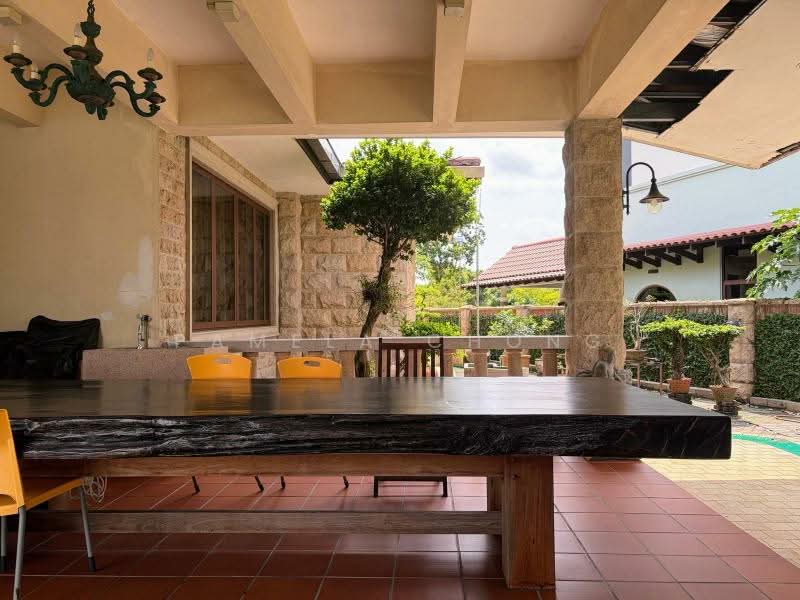 ATTRACTIVE $15XX PSF CHARMING CHESTNUT GCB HIGH CEILINGS(顶级优质洋房) PAM 90228600, CHESTNUT, 6 Bedrooms, 8,500 sqft, Detached House For Sale, by Pamela Chong, 500103130 - Exterior - PropertyGuru.com.sg