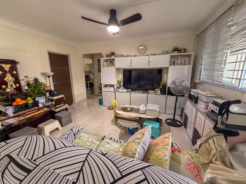 106 Simei Street 1, 106 Simei Street 1, 3 Bedrooms, 1,119 sqft, HDB Flat For Sale, by JOREEN LIM, 500103139 - Living Room - PropertyGuru.com.sg