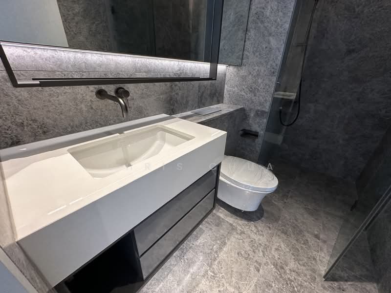 ELTA, 12 Clementi Avenue 1, 3 Bedrooms, 926 sqft, Apartment For Sale, by Chris Chua, 500103143 - Bathroom - PropertyGuru.com.sg