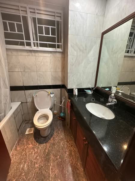 The Tropica, 51 Tampines Avenue 1, 3 Bedrooms, 1,744 sqft, Condominium For Sale, by WENLI YEOH, 500103156 - Bathroom - PropertyGuru.com.sg