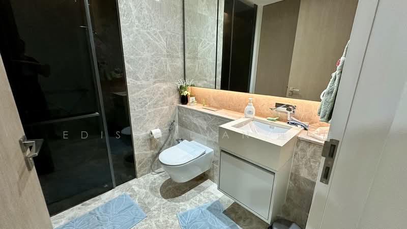 Amber Park, 18 Amber Gardens, 6 Bedrooms, 4,392 sqft, Condominium For Sale, by Edison Lian 连国雄, 500103159 - Bathroom - PropertyGuru.com.sg