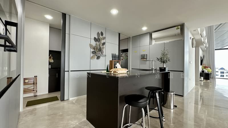 Amber Park, 18 Amber Gardens, 6 Bedrooms, 4,392 sqft, Condominium For Sale, by Edison Lian 连国雄, 500103159 - Kitchen - PropertyGuru.com.sg