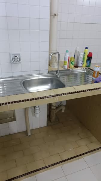 419 Tampines Street 41, 419 Tampines Street 41, 2 Bedrooms, 689 sqft, HDB Flat For Rent, by Jasper How, 500103162 - Kitchen - PropertyGuru.com.sg