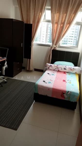 471B Upper Serangoon Crescent, 471B Upper Serangoon Crescent, 3 Bedrooms, 990 sqft, HDB Flat For Sale, by James Lee, 500103167 - Bedroom - PropertyGuru.com.sg