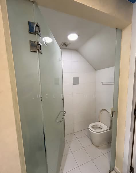 #1 Suites (One Suites), 1 Lorong 20 Geylang, 2 Bedrooms, 818 sqft, Condominium For Rent, by Helen HU, 500103187 - Bathroom - PropertyGuru.com.sg