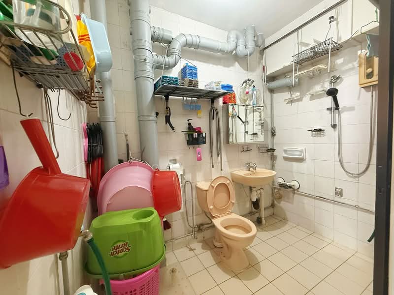 205C Compassvale Lane, 205C Compassvale Lane, Room Rental, 100 sqft, HDB Flat For Rent, by Joe Nah, 500103188 - Bathroom - PropertyGuru.com.sg