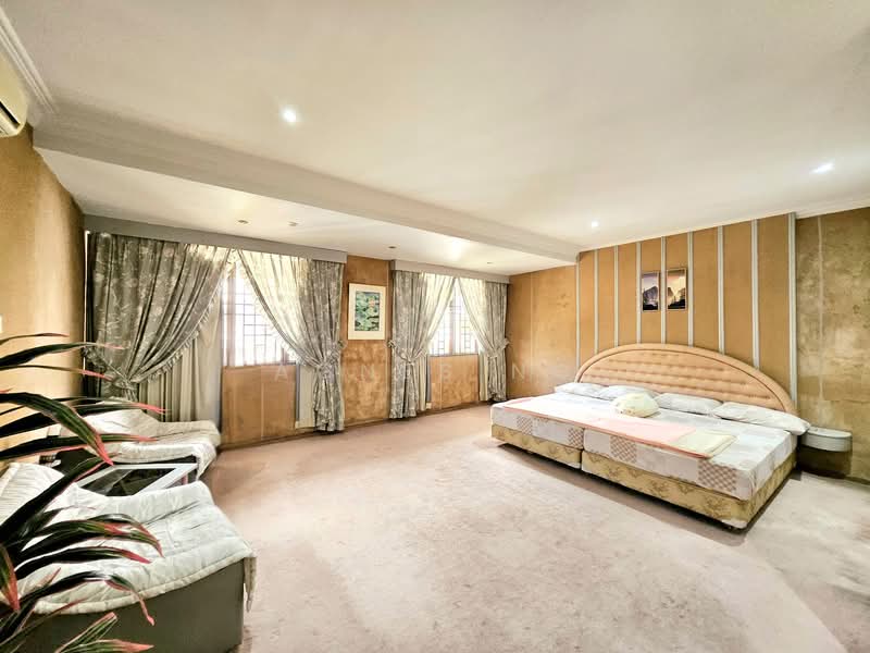 ⭐️⭐️LANDED7772@ 2 Storey Detached House Near MRT, , 5 Bedrooms, 4,000 sqft, Detached House For Sale, by Agnes Ng, 500103191 - Bedroom - PropertyGuru.com.sg