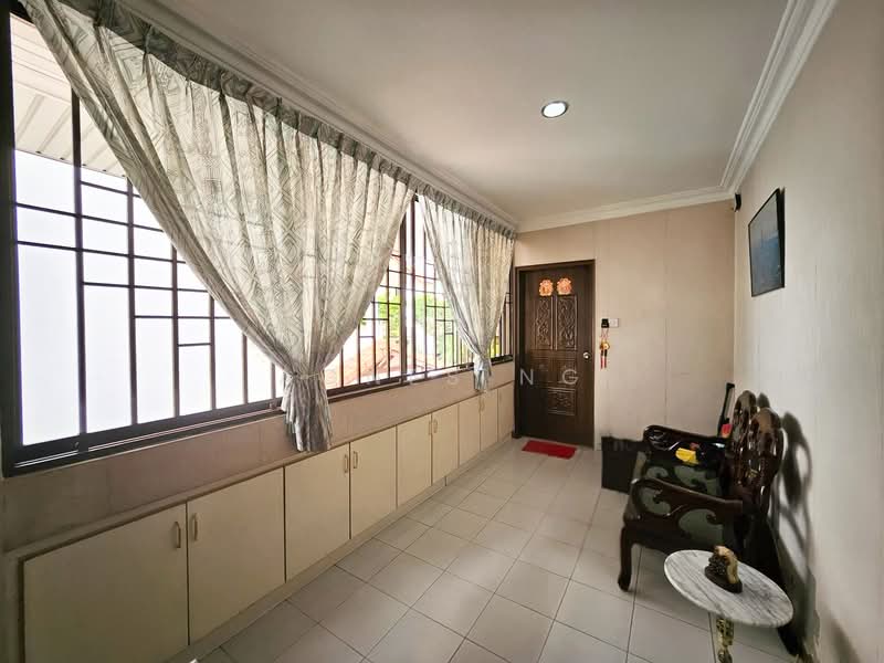 ⭐️⭐️LANDED7772@ 2 Storey Detached House Near MRT, , 5 Bedrooms, 4,000 sqft, Detached House For Sale, by Agnes Ng, 500103191 - Entrance - PropertyGuru.com.sg