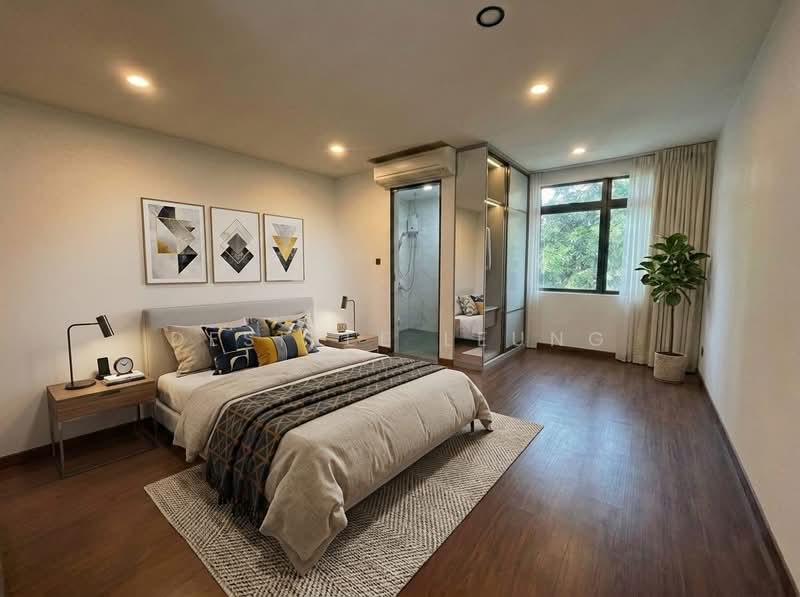 Detached Estate at Serangoon Garden Way, , 6 Bedrooms, 9,000 sqft, Detached House For Sale, by Desiree Leung, 500103192 - Bedroom - PropertyGuru.com.sg
