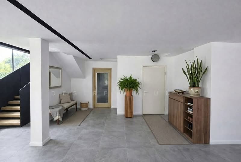 Detached Estate at Serangoon Garden Way, , 6 Bedrooms, 9,000 sqft, Detached House For Sale, by Desiree Leung, 500103192 - Entrance - PropertyGuru.com.sg