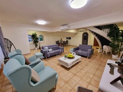 For Rent - Chancery Court