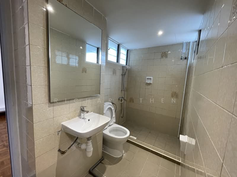 Chancery Court, 36E Dunearn Road, 3 Bedrooms, 2,035 sqft, Condominium For Rent, by Richard Then, 500103196 - Bathroom - PropertyGuru.com.sg