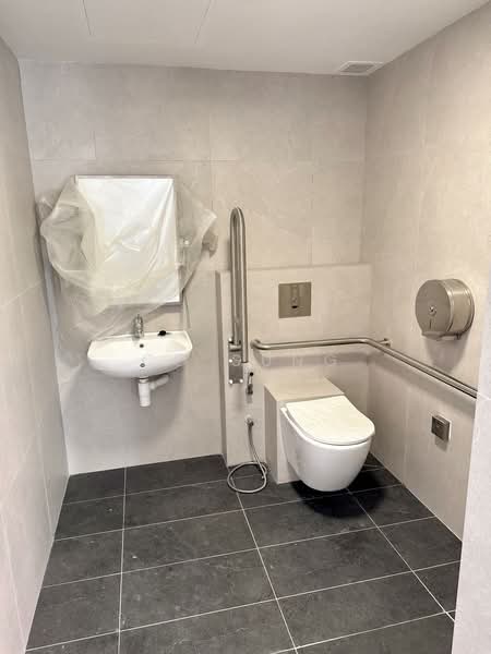 Geylang Sims Ave Ground Floor Corner FnB Koptiam Rental, Sims Avenue, 2,240 sqft, Food & Beverage For Rent, by CD Sung, 500103207 - Bathroom - CommercialGuru.com.sg