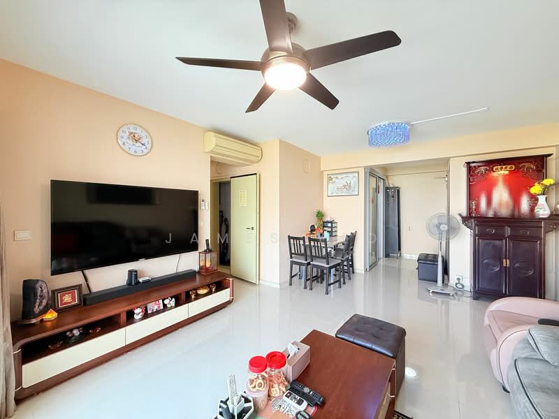 138C Yuan Ching Road, 138C Yuan Ching Road, 3 Bedrooms, 1,130 sqft, HDB Flat For Sale, by James Yeo, 500103211 - Living Room - PropertyGuru.com.sg