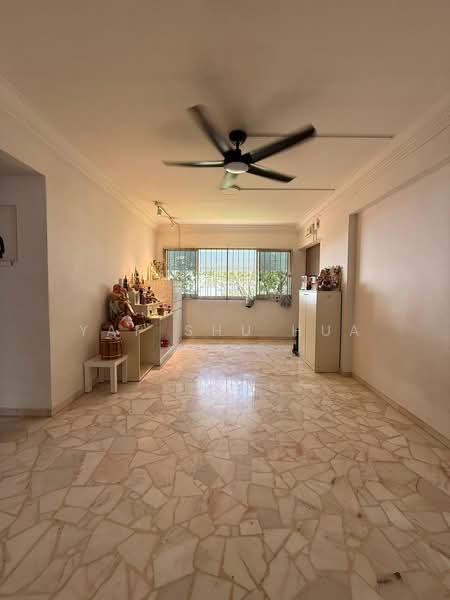 412 Yishun Ring Road, 412 Yishun Ring Road, 3 Bedrooms, 1,345 sqft, HDB Flat For Sale, by Yap Shu Hua, 500103212 - Living Room - PropertyGuru.com.sg