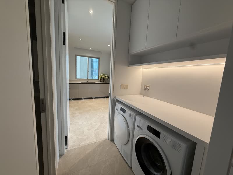 Park Nova, 18 Tomlinson Road, 3 Bedrooms, 2,207 sqft, Condominium For Sale, by Kathy Lee, 500103217 - Kitchen - PropertyGuru.com.sg