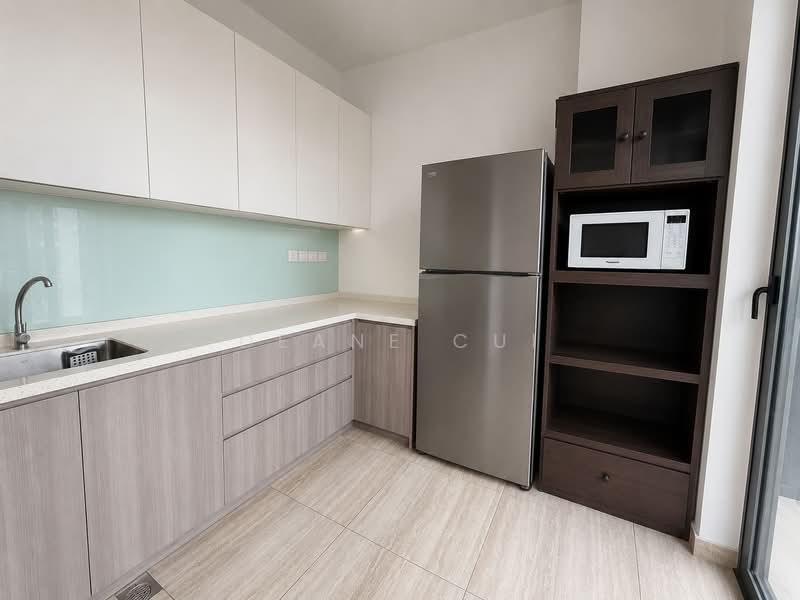Freehold 5 bed cluster house with Pool & Private Lift walking distance to Kovan MRT, , 5 Bedrooms, 4,446 sqft, Cluster House For Sale, by Deane Cui, 500103228 - Kitchen - PropertyGuru.com.sg
