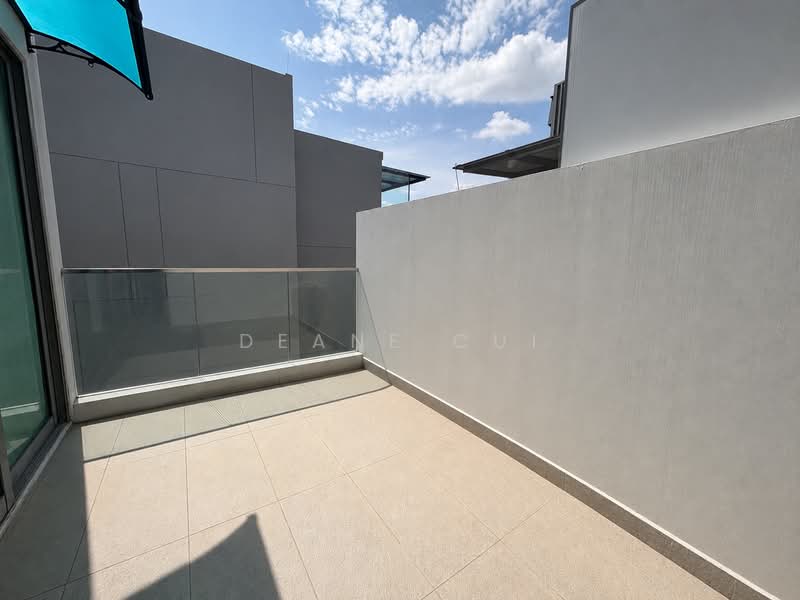Freehold 5 bed cluster house with Pool & Private Lift walking distance to Kovan MRT, , 5 Bedrooms, 4,446 sqft, Cluster House For Sale, by Deane Cui, 500103228 - Balcony - PropertyGuru.com.sg