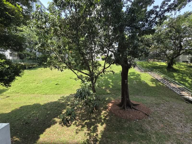 83 Redhill Lane, 83 Redhill Lane, Room Rental, 100 sqft, HDB Flat For Rent, by Katherine Tan, 500103231 - Exterior - PropertyGuru.com.sg