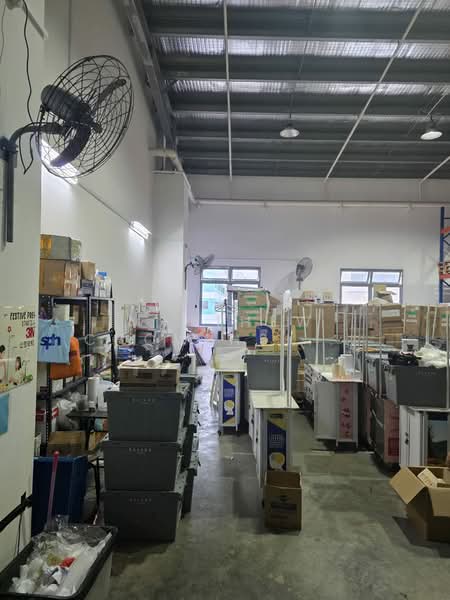Tampines Industrial Drive Warehouse, , 4,527 sqft, Warehouse For Rent, by Matthew Chow Hsien Hua, 500103235 - Interior - CommercialGuru.com.sg