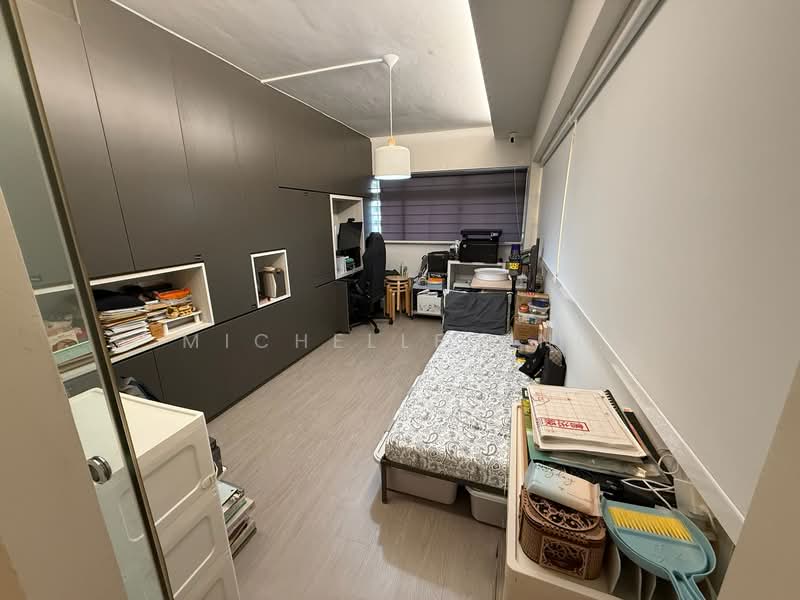 239 Hougang Street 22, 239 Hougang Street 22, 3 Bedrooms, 1,119 sqft, HDB Flat For Sale, by Michelle Ong, 500103245 - Common Bedroom - PropertyGuru.com.sg