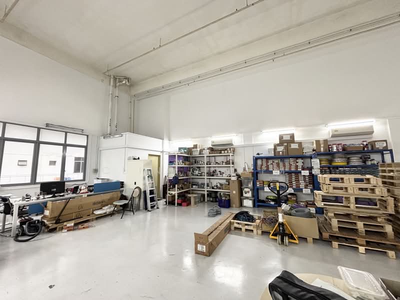 North Spring Bizhub, 11 Yishun industrial Street 1, 1,539 sqft, Light Industrial (B1) For Sale, by Clinton Lim, 500103246 - Interior - CommercialGuru.com.sg