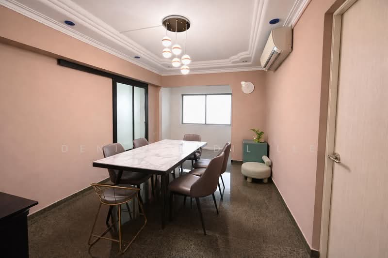 807 Woodlands Street 81, 807 Woodlands Street 81, 4 Bedrooms, 2,066 sqft, HDB Flat For Sale, by Denise Fadil Lee, 500103247 - Dining Room - PropertyGuru.com.sg