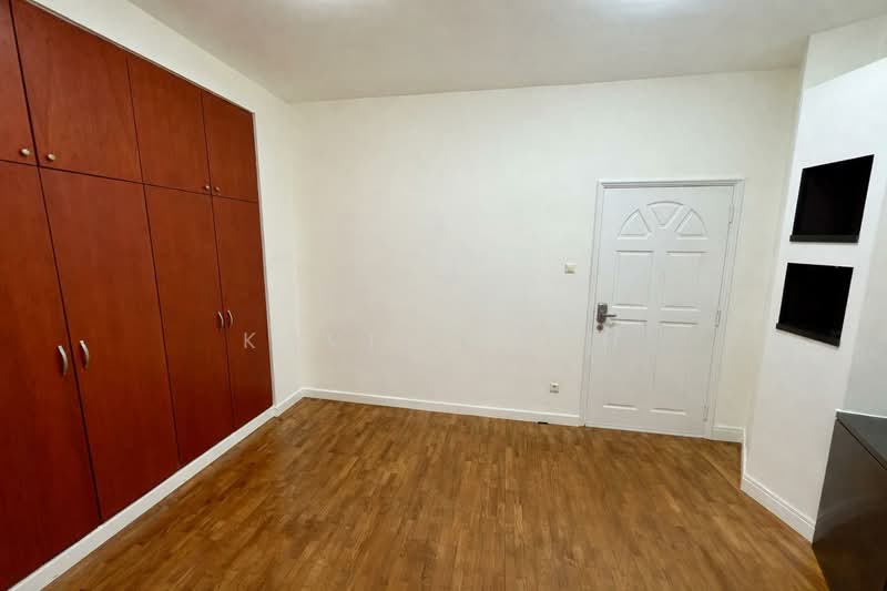 Holt Residences, 5 Holt Road, 4 Bedrooms, 2,056 sqft, Condominium For Sale, by Kavin Kuah, 500103251 - Interior - PropertyGuru.com.sg