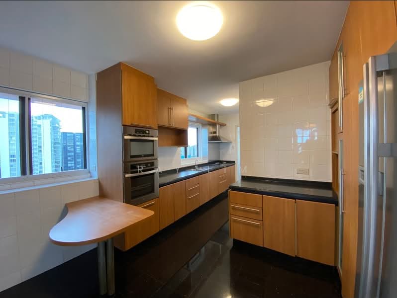 Parkway View, 39 Marine Parade Road, 4 Bedrooms, 3,572 sqft, Condominium For Rent, by Ray Lim, 500103262 - Kitchen - PropertyGuru.com.sg