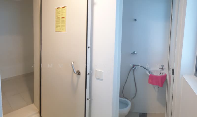 Dakota Residences, 36 Dakota Crescent, 3 Bedrooms, 1,313 sqft, Condominium For Rent, by Jimmy Phua Yian Tong, 500103266 - Bathroom - PropertyGuru.com.sg