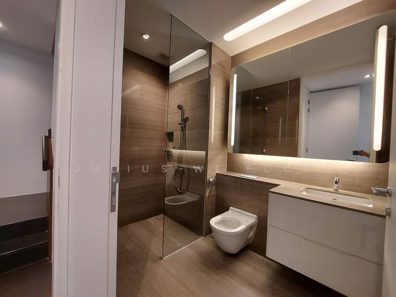 Lloyd SixtyFive, 65 Lloyd Road, 2 Bedrooms, 1,980 sqft, Condominium For Rent, by Julius WL Fock, 500103275 - Bathroom - PropertyGuru.com.sg